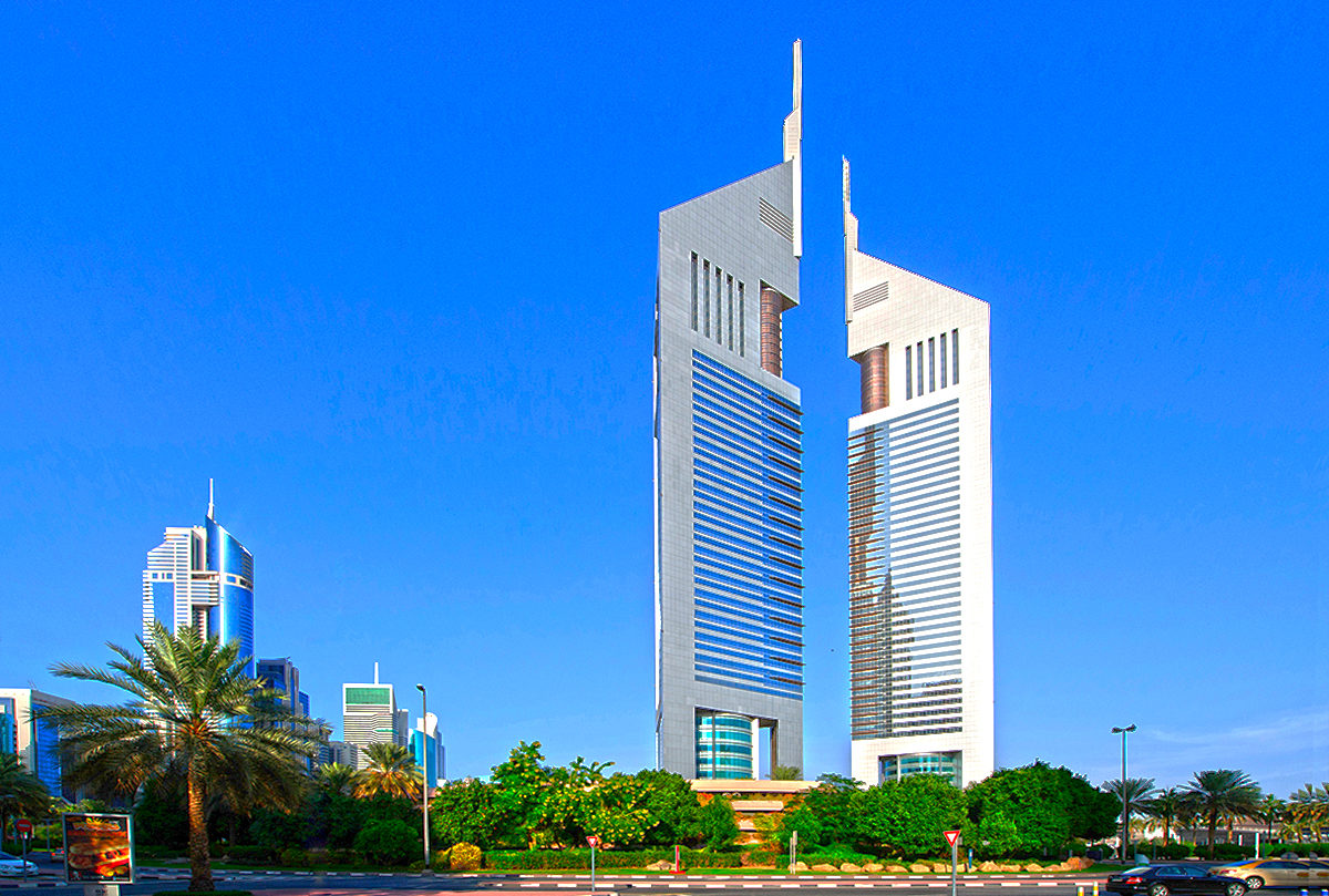 Башни-близнецы Emirates Towers, Дубаи